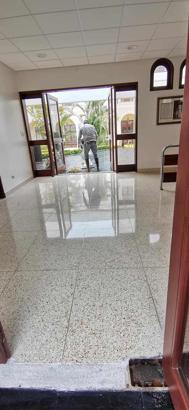Pulido y Abrillantado de Piso Terrazo   La Molina