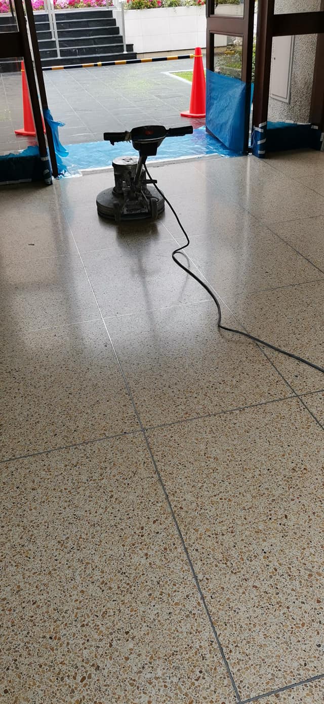 Pulido y Abrillantado de Piso Terrazo   La Molina