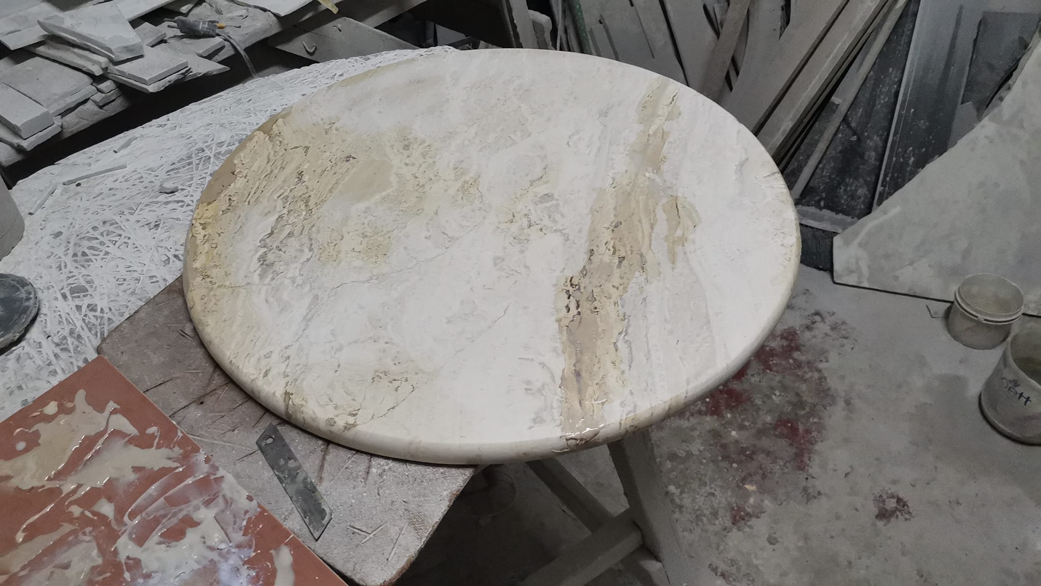 Restauración de Mesa Travertino